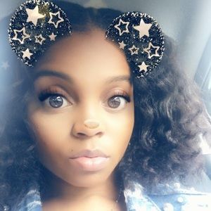 Meet your Posher, Arielle